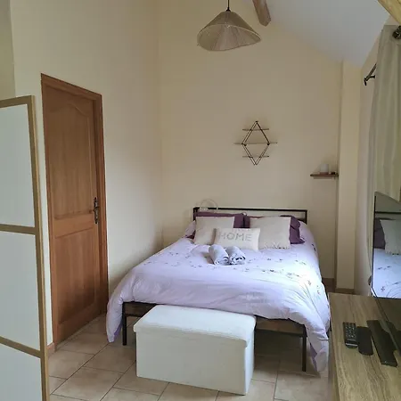 Chemin Des Hetres アパート Armaille