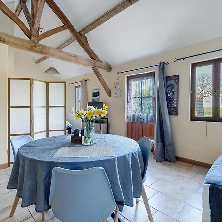 Chemin Des Hetres Apartment Armaille